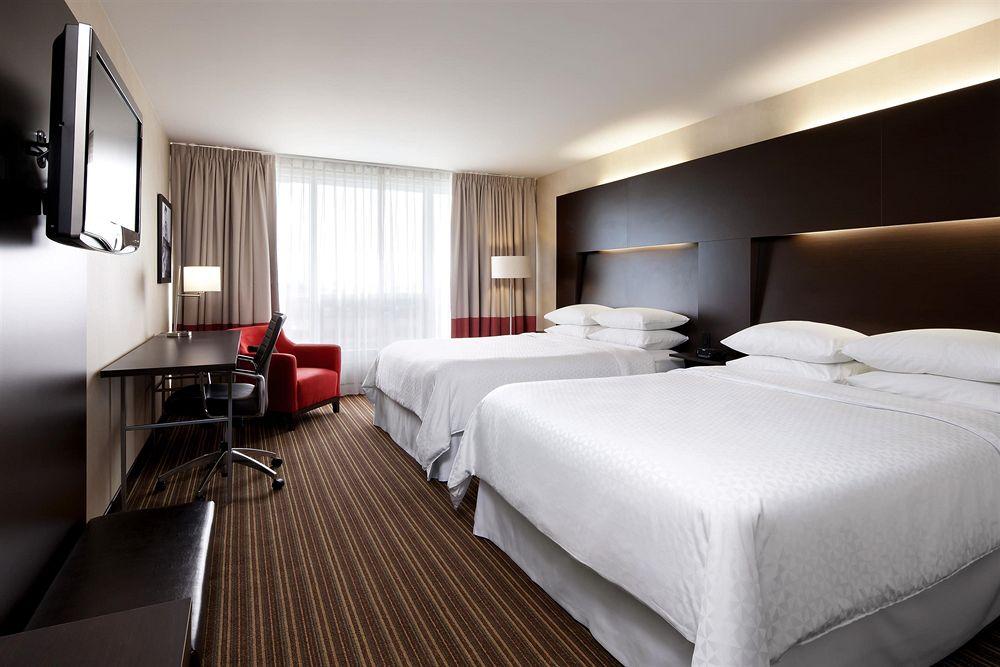 โฟร์ พอยต์ บาย เชอราตัน เลวิส คอนเวนชั่นเซ็นเตอร์ Hotel เลวีส ภายนอก รูปภาพ