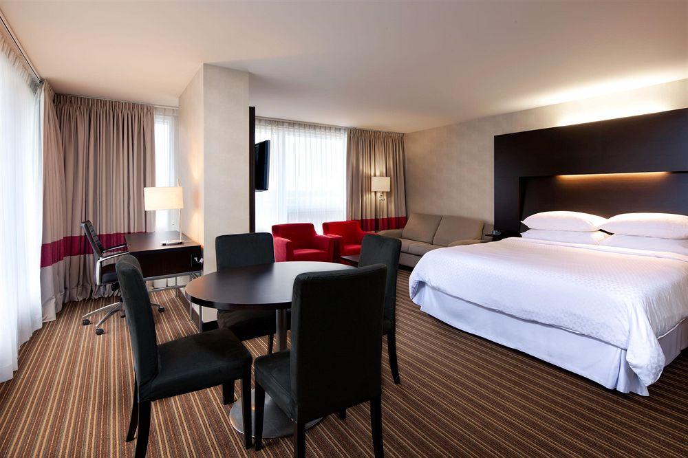 โฟร์ พอยต์ บาย เชอราตัน เลวิส คอนเวนชั่นเซ็นเตอร์ Hotel เลวีส ภายนอก รูปภาพ
